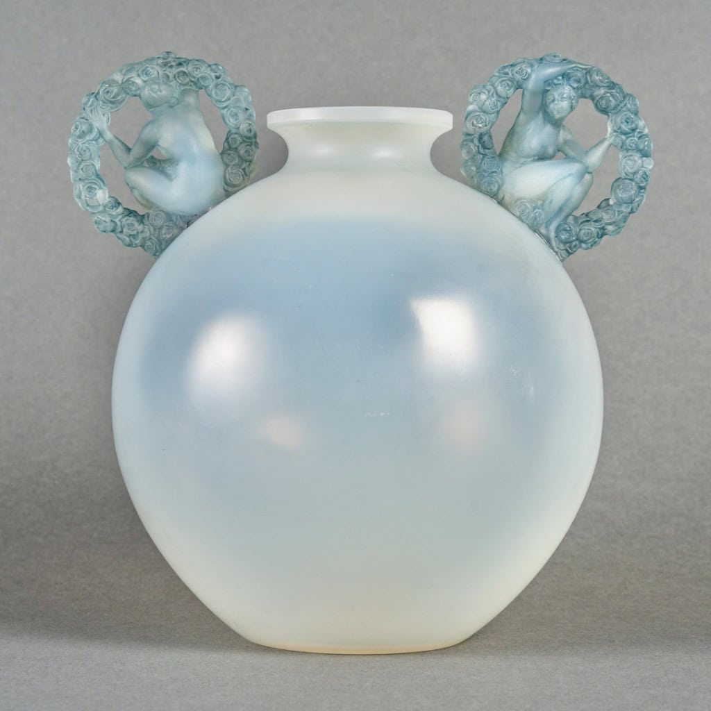 1926 René Lalique – Vase Ronsard Verre Opalescent Patiné Bleu 3