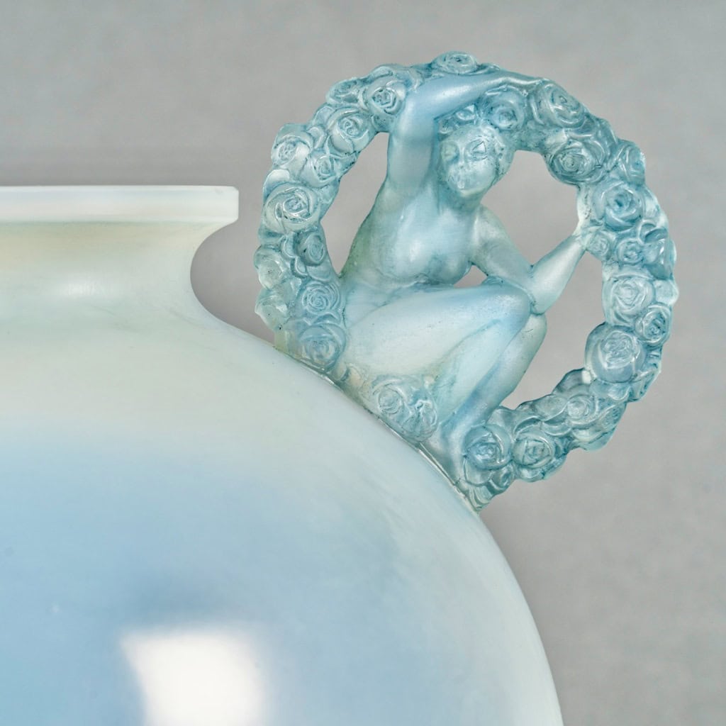 1926 René Lalique – Vase Ronsard Verre Opalescent Patiné Bleu 7