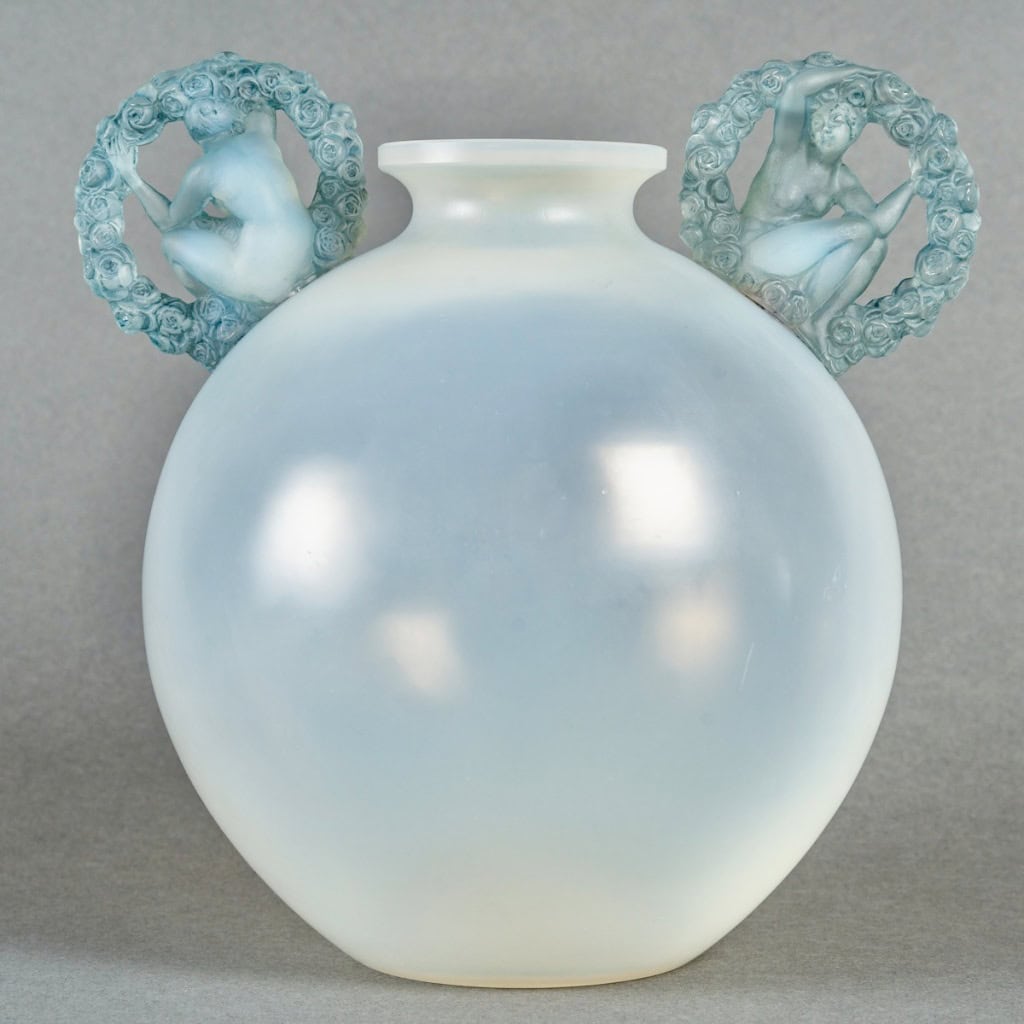 1926 René Lalique – Vase Ronsard Verre Opalescent Patiné Bleu 4