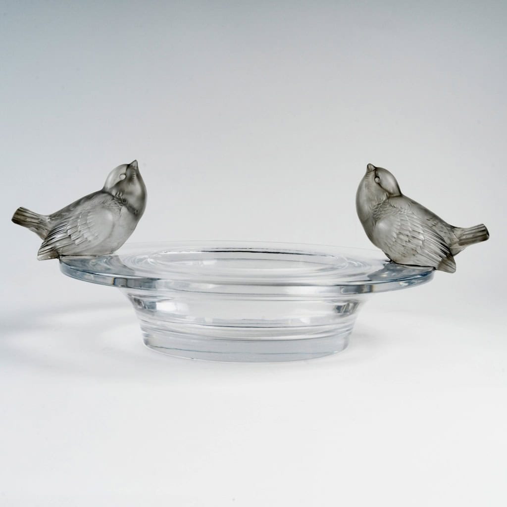 1930 René Lalique – Coupe Deux Moineaux Moqueurs Verre Blanc Patiné Gris 3