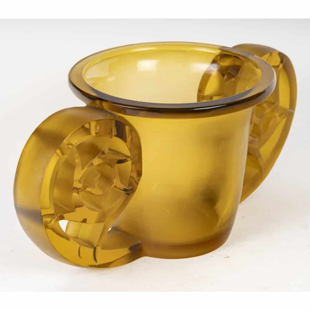 René Lalique -1926 Vase « Pierrefonds » teinté jaune ambre 8