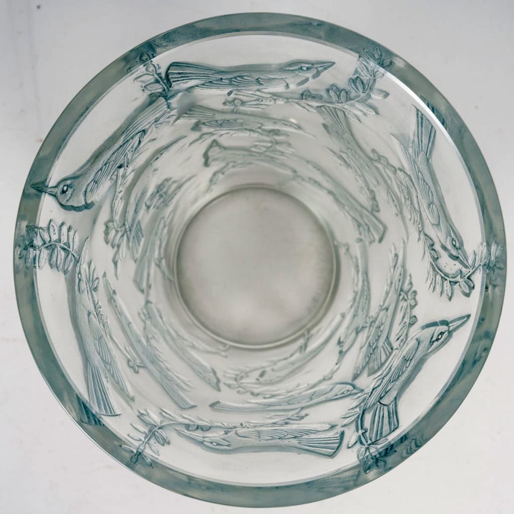 1938 René Lalique – Vase Grives Verre Blanc Patiné Bleu 7