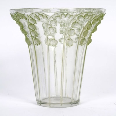 1939 René Lalique – Vase Muguet Verre Blanc Patiné Vert