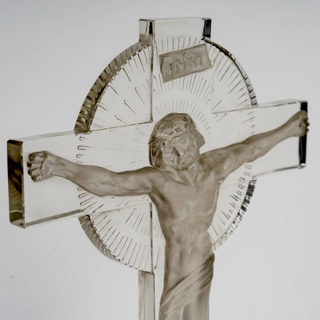 1932 René Lalique – Statuette Crucifix Christ Verre Blanc Patiné Gris 5