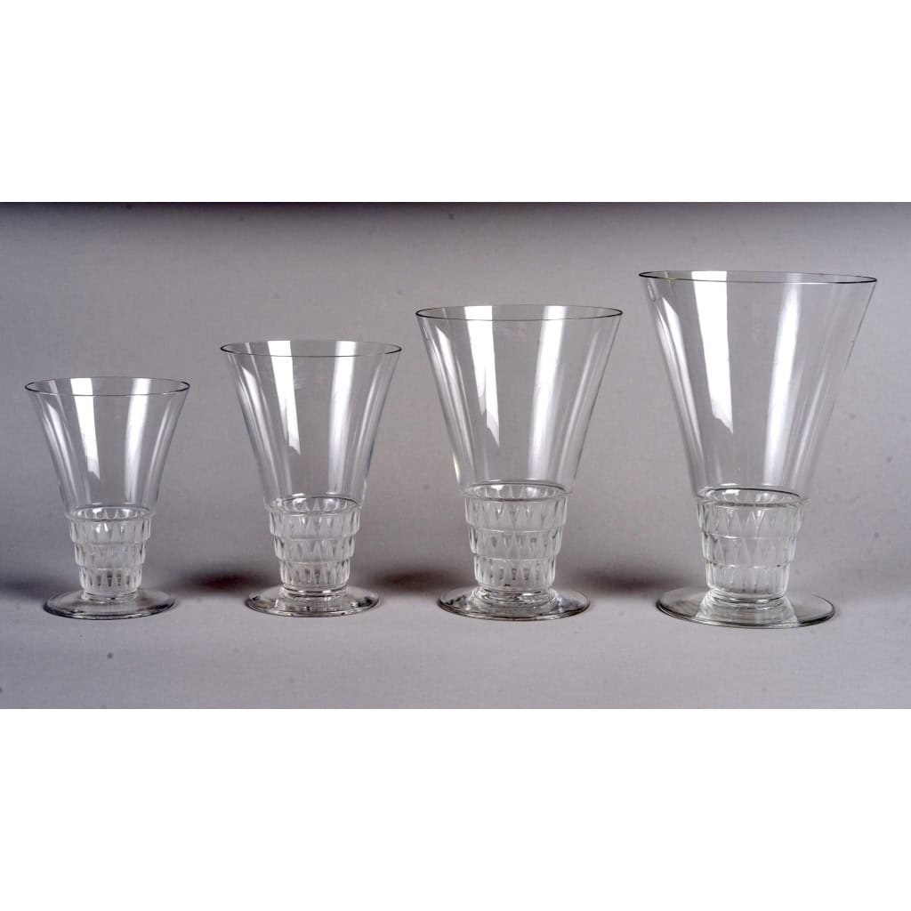 1930 René Lalique – Service Bourgueil Verres, Assiettes Et Bols – 48 Pièces 4