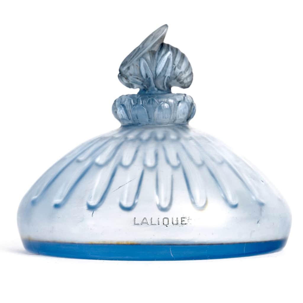 1912 René Lalique – Flacon à Parfum Au Coeur Des Calices Verre Bleu Clair Pour Coty 7