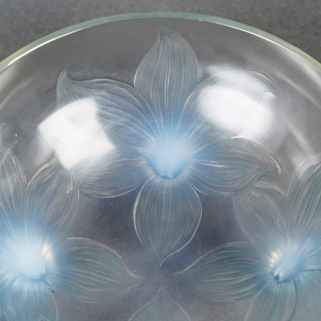 1924 René Lalique – Coupe Lys Verre Opalescent Patiné Bleu 9