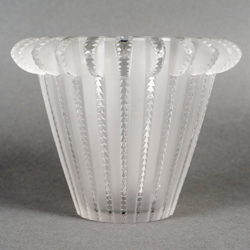 1936 René Lalique – Vase Royat Verre Blanc 3