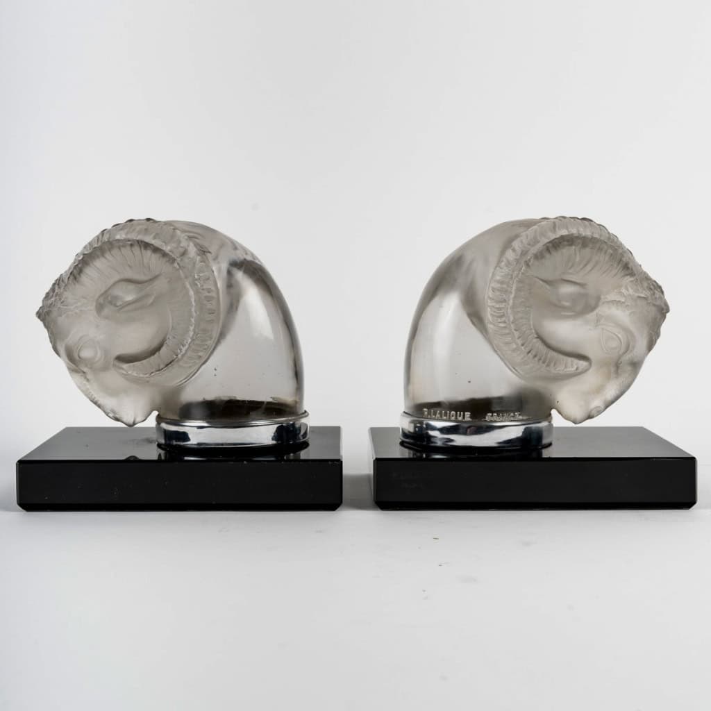 1928 René Lalique – Paire De Serre Livres Mascottes Tête De Belier Verre 4