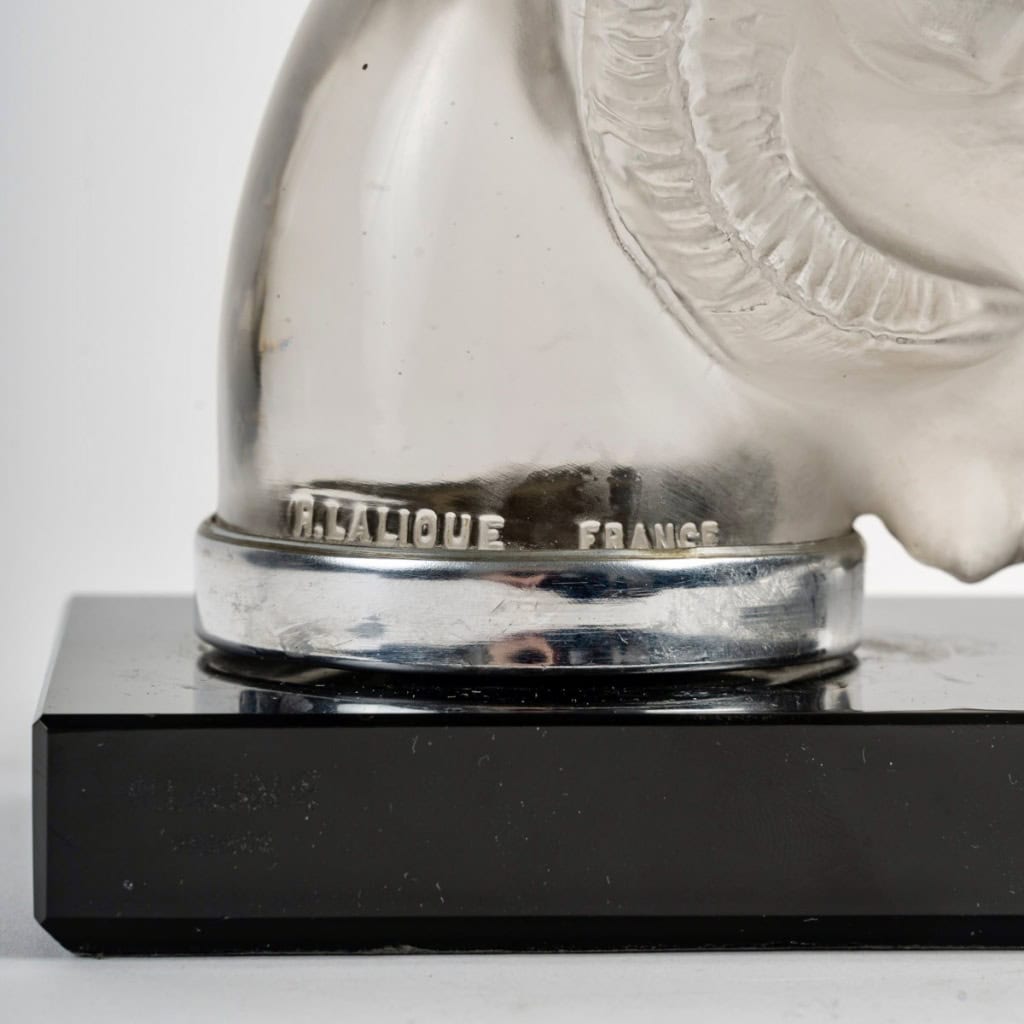 1928 René Lalique – Paire De Serre Livres Mascottes Tête De Belier Verre 9