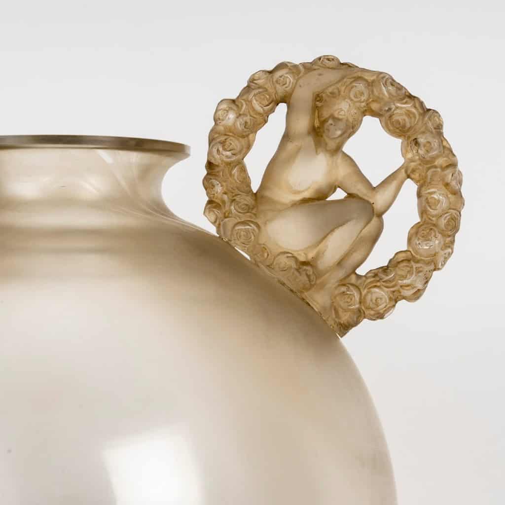 1926 René Lalique – Vase Ronsard Verre Blanc Patiné Sépia 8