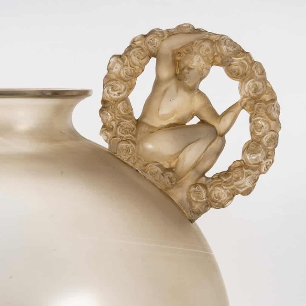 1926 René Lalique – Vase Ronsard Verre Blanc Patiné Sépia 9