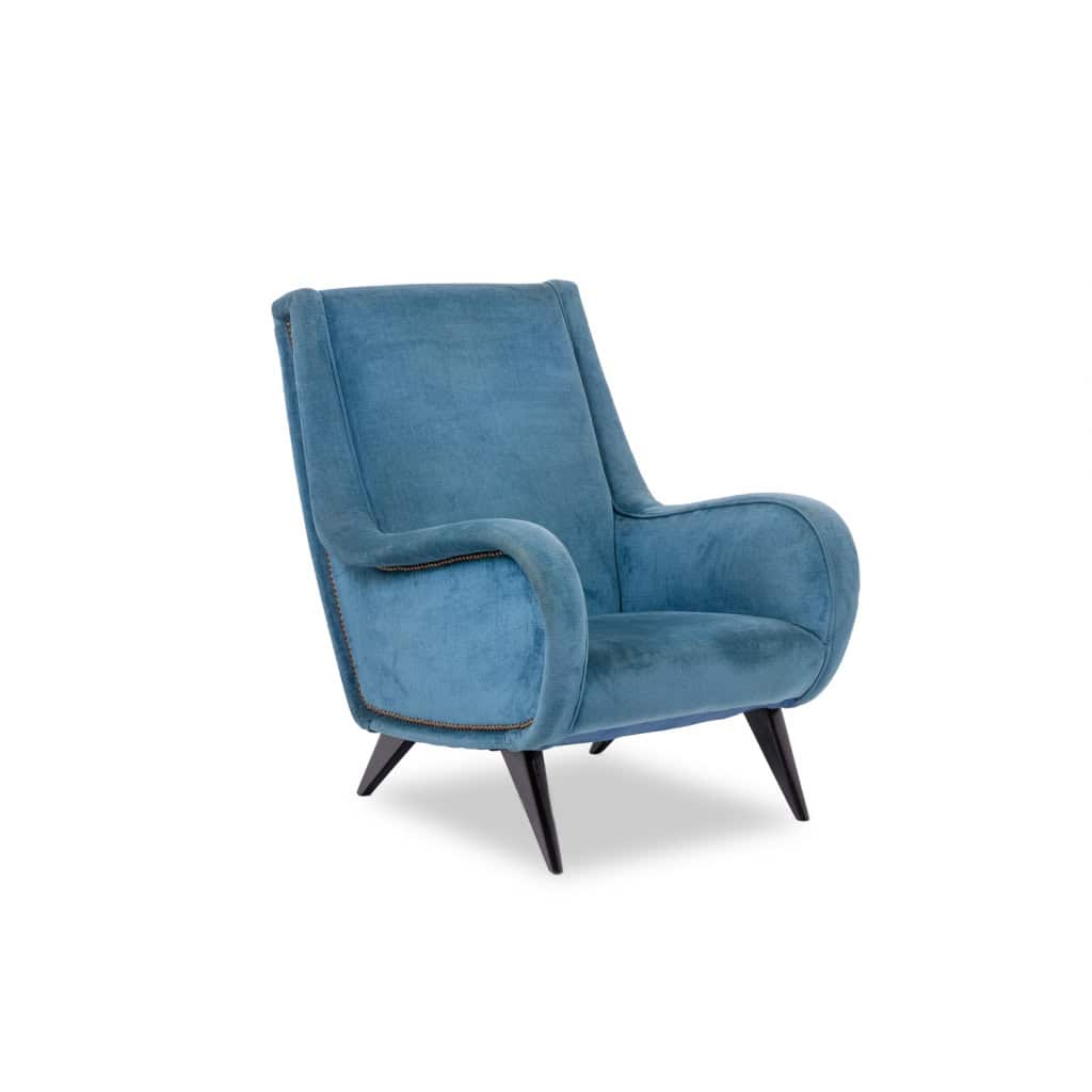 Fauteuil en velours bleu, piètement en hêtre. Années 1950. LS4410409A 3