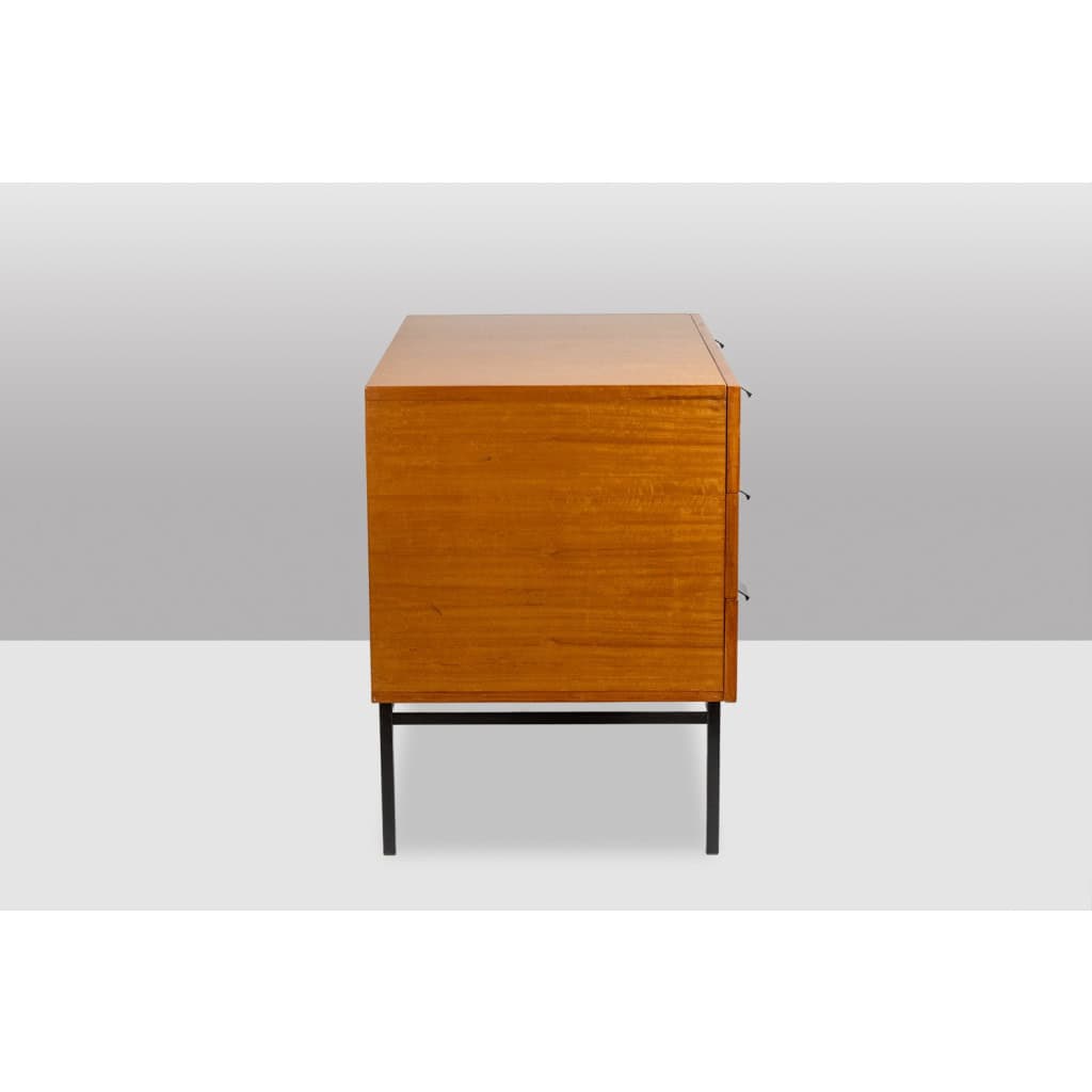 André Monpoix. Commode en merisier blond vernis. Années 1960. LS62821109M 7