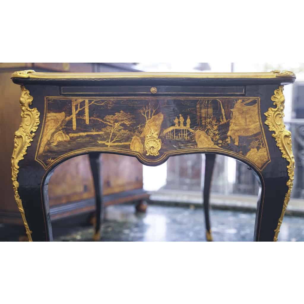 « Bureau Laqué de Style Louis XV. » 11